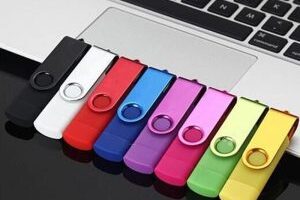 USB-flash-drive-4-9-300×300
