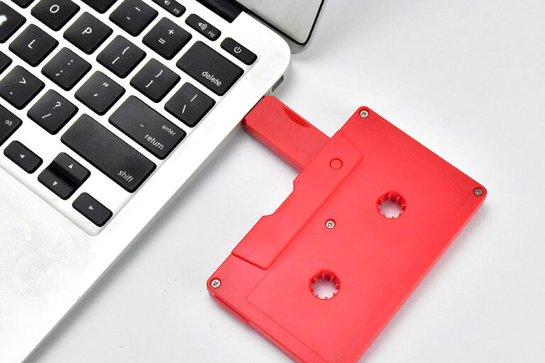 Custom Metal USB Flash Drive Cassette Tape Design 1GB–64GB Manufacturer (2) Custom Metal USB Flash Drive