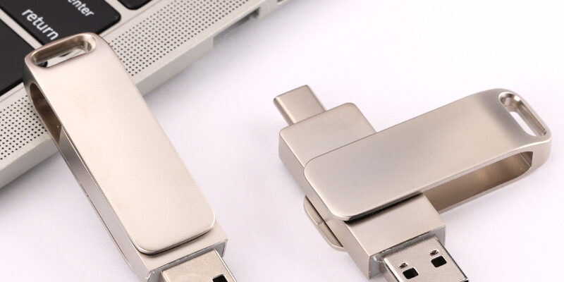 Custom Metal USB Flash Drive