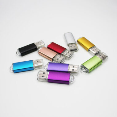 Compact Metal USB Flash Drive 16GB–64GB with Custom Logo